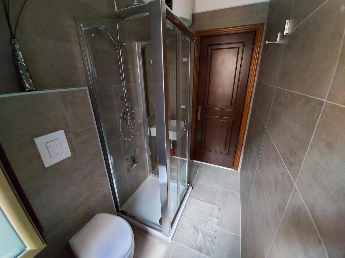 Isabella D'Aragona Guest House Barletta Exterior foto